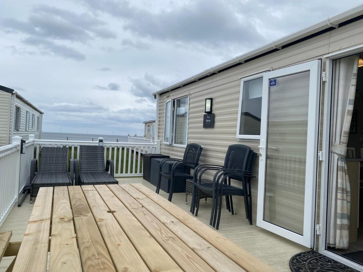 New Sea View Platinum Caravan With Huge Decking Ньюкасл-апон-Тайн Экстерьер фото